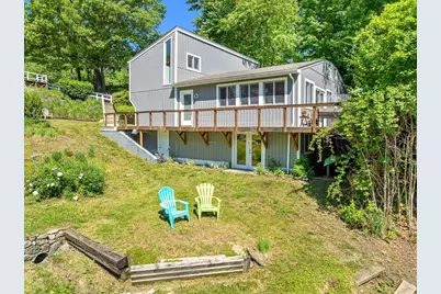 303 Lakeshore Dr, Marlborough, MA 01752 - Photo 2