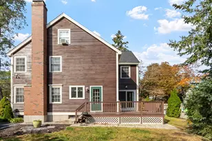 1 B Greystone Ln, Rockport, MA 01966 - Photo 2