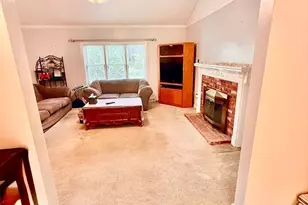 133 S Main St, Berkley, MA 02779 - Photo 6