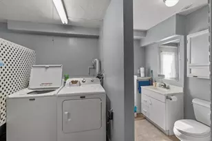 133 S Main St, Berkley, MA 02779 - Photo 10