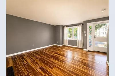 68 Dover St #6, Lowell, MA 01851 - Photo 2