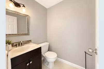 68 Dover St #6, Lowell, MA 01851 - Photo 8