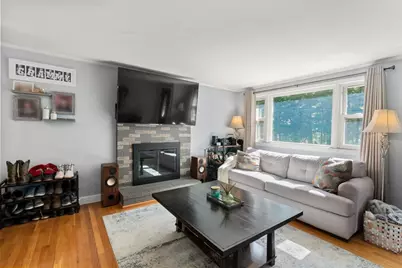 556 Monponsett St, Hanson, MA 02341 - Photo 6