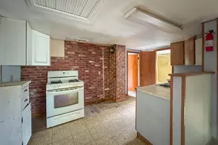32 Margerie St, Westfield, MA 01085 - Photo 30