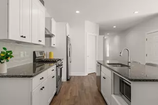 36 Elm St, Salisbury, MA 01952 - Photo 12