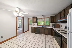 20 Cherry Ln, Braintree, MA 02184 - Photo 10