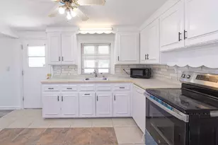 1 Rockland Rd Ct, Auburn, MA 01501 - Photo 14