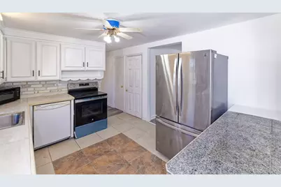 1 Rockland Road Ct, Auburn, MA 01501 - Photo 12
