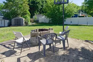 1 Rockland Rd Ct, Auburn, MA 01501 - Photo 6