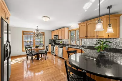 95 Maryland Ave, Lowell, MA 01851 - Photo 8