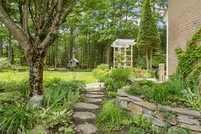 209 Harwood Ave, Littleton, MA 01460 - Photo 6