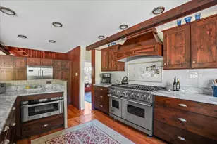 26 Neal Gate St, Scituate, MA 02066 - Photo 10