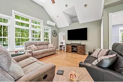473 W Sturbridge Rd, East Brookfield, MA 01515 - Photo 4
