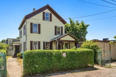 4 Magnolia Pl, Boston, MA 02125 - Photo 4