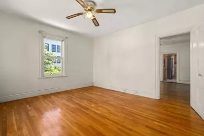 4 Magnolia Pl, Boston, MA 02125 - Photo 10