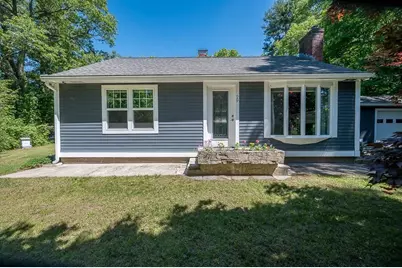 29 Carr St, Sutton, MA 01590 - Photo 2