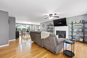 29 Carr St, Sutton, MA 01590 - Photo 4