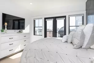 331 Chelsea St, Boston, MA 02128 - Photo 8