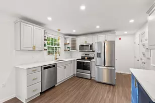 21 Potter Ave, Plainville, MA 02762 - Photo 10