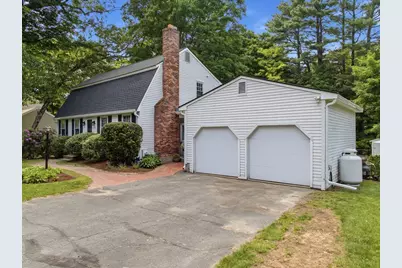 10 Arnold Road, Framingham, MA 01701 - Photo 2