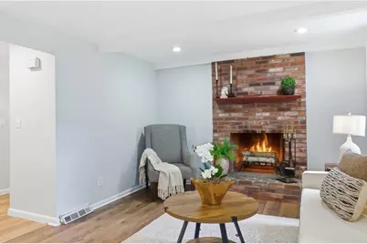 10 Arnold Road, Framingham, MA 01701 - Photo 16