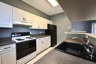 102 Mill St, Woonsocket, RI 02895 - Photo 12