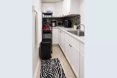 2 E Kendall St, Worcester, MA 01605 - Photo 6