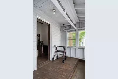 2 E Kendall St, Worcester, MA 01605 - Photo 16