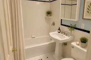 182 Marlborough St, Boston, MA 02116 - Photo 8