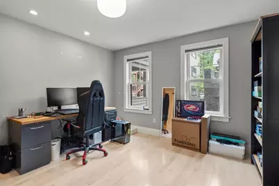 18 Cottage Ave, Somerville, MA 02144 - Photo 10