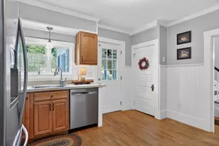 45 Hayes Ave, Lowell, MA 01854 - Photo 18