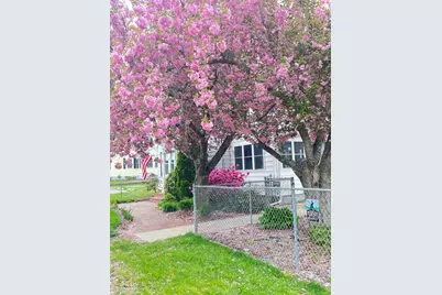 45 Hayes Ave, Lowell, MA 01854 - Photo 2