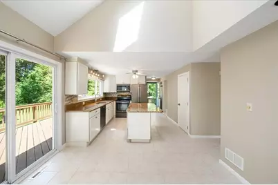 7 Hundred Oaks Ln, Ashland, MA 01721 - Photo 6