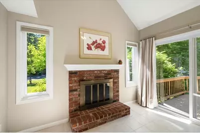 7 Hundred Oaks Ln, Ashland, MA 01721 - Photo 10