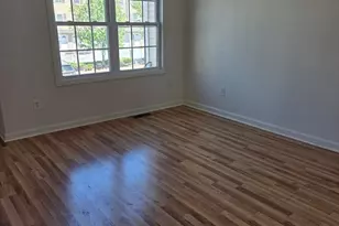 417 Hildreth St, Lowell, MA 01850 - Photo 10