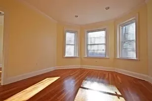 73 Thatcher St, Brookline, MA 02446 - Photo 1