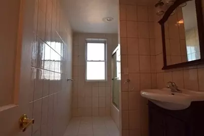 73 Thatcher St #302, Brookline, MA 02446 - Photo 12