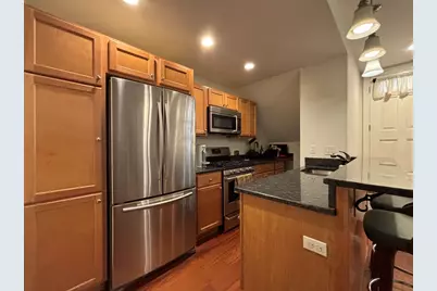 7 Grove St. #A, Boston, MA 02114 - Photo 6