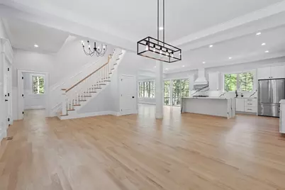 786 Main St, Hudson, MA 01749 - Photo 2
