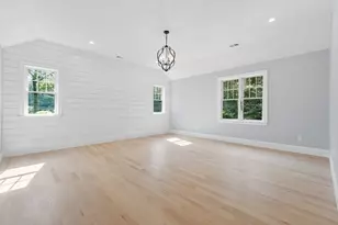 786 Main St, Hudson, MA 01749 - Photo 16