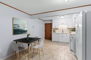 39 Pleasant St, Northborough, MA 01532 - Photo 4