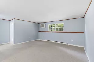 39 Pleasant St, Northborough, MA 01532 - Photo 8
