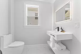 446 Broadway, Somerville, MA 02145 - Photo 12