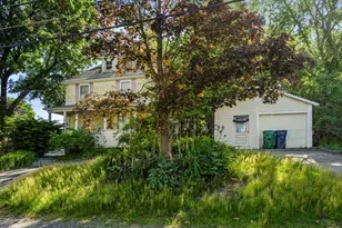 19 Rockwood Terrace, Newton, MA 02466 - Photo 2