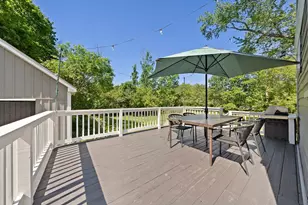 42 Brooks Pl, West Bridgewater, MA 02379 - Photo 32
