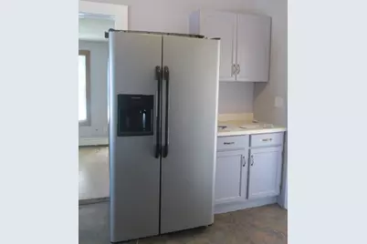 3 Lynn St, Fitchburg, MA 01420 - Photo 4