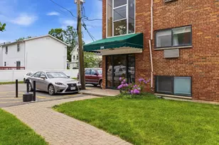 596 American Legion Hwy, Boston, MA 02131 - Photo 24