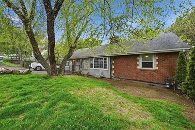 253 Lexington St, Woburn, MA 01801 - Photo 28