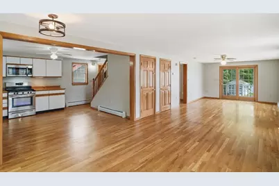 24 Bowers Ave, Tyngsborough, MA 01879 - Photo 18
