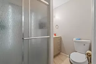 18 Healy Rd, Worcester, MA 01603 - Photo 10